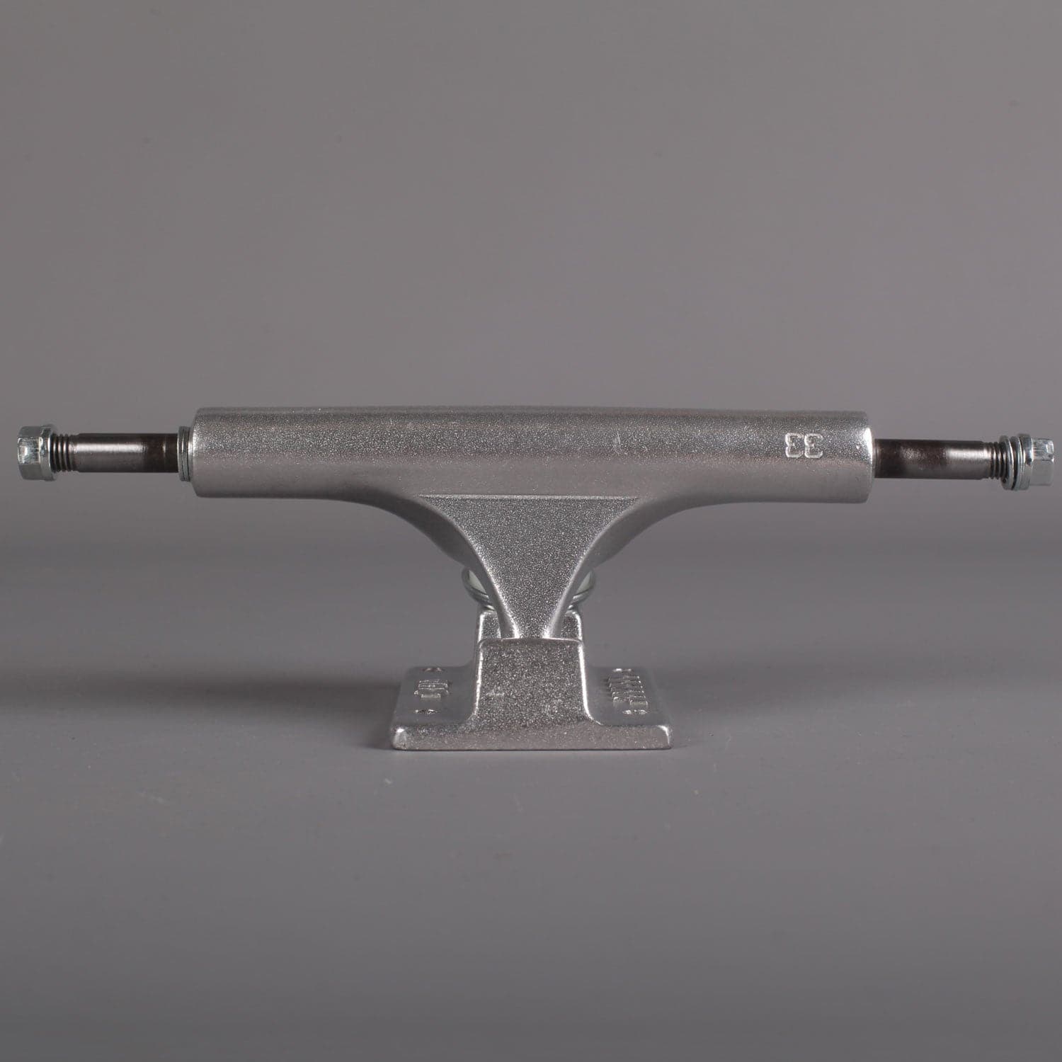 Ace 'Classic' 33s Trucks (Silver) - Image 2
