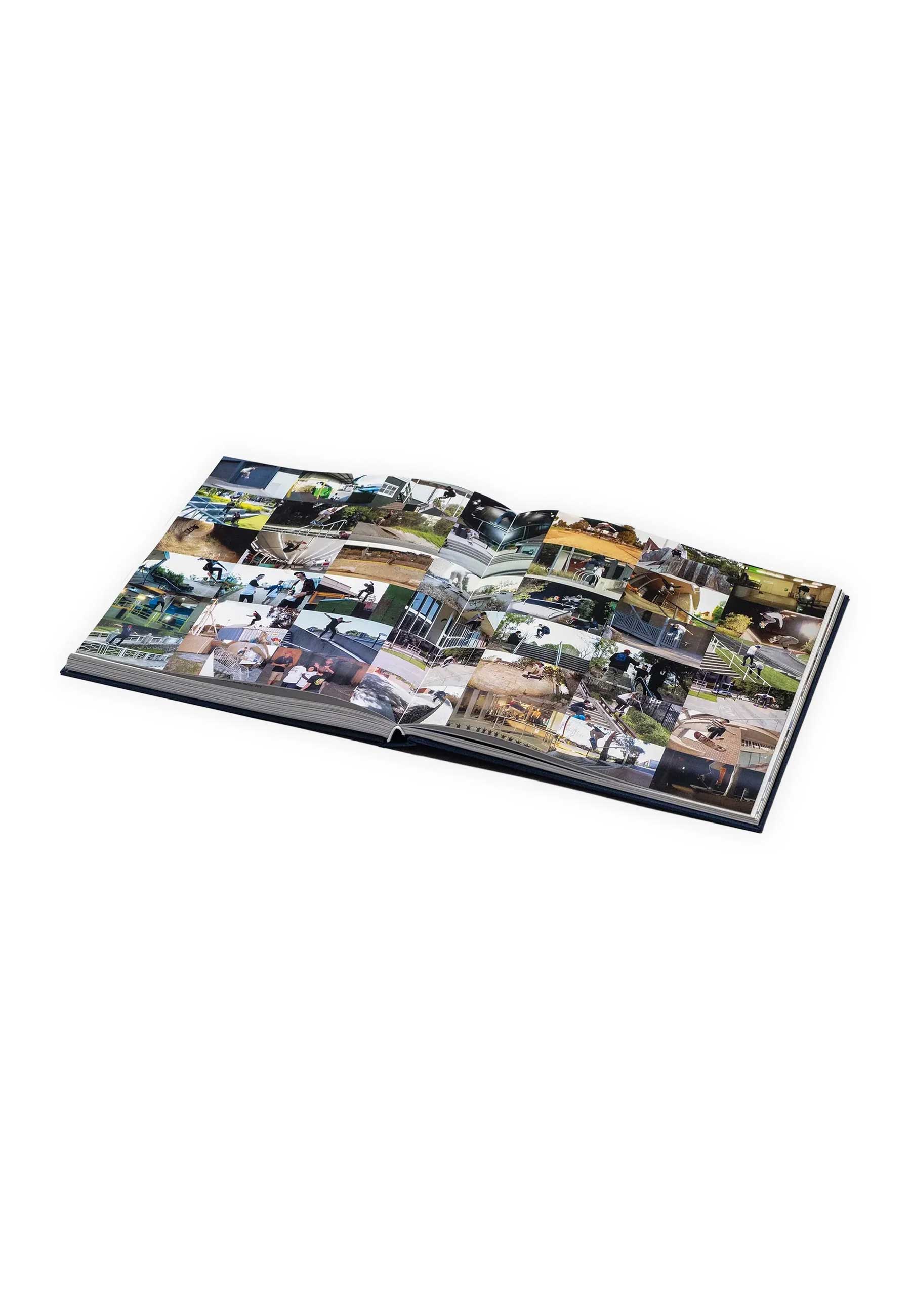Chris Middlebrook 'Pause' Book - Image 3