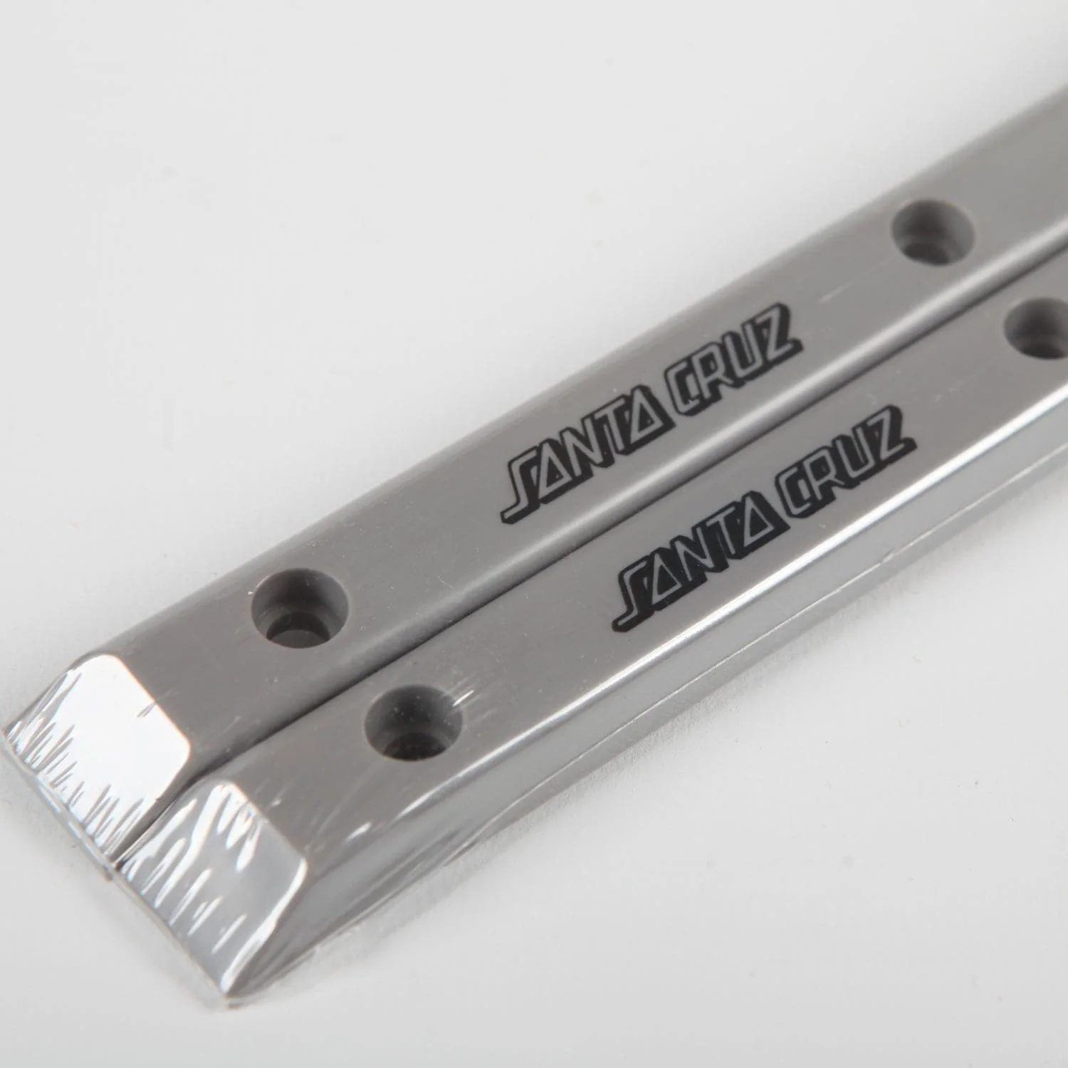 Santa Cruz 'Slimline' Rails (Silver) - Image 2